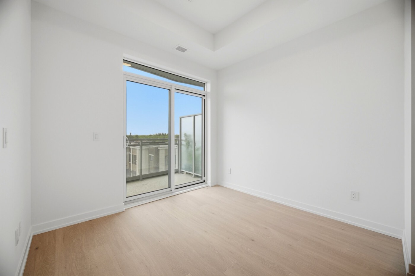 Model 1C living room to balcony