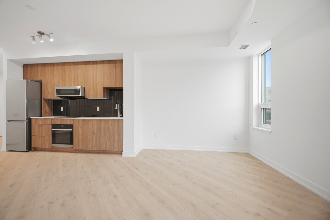 Model 1E+D living and dining
