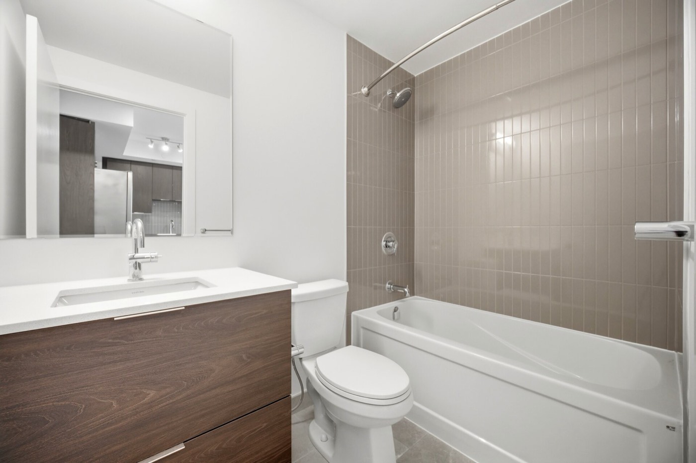 Model 1F bathroom