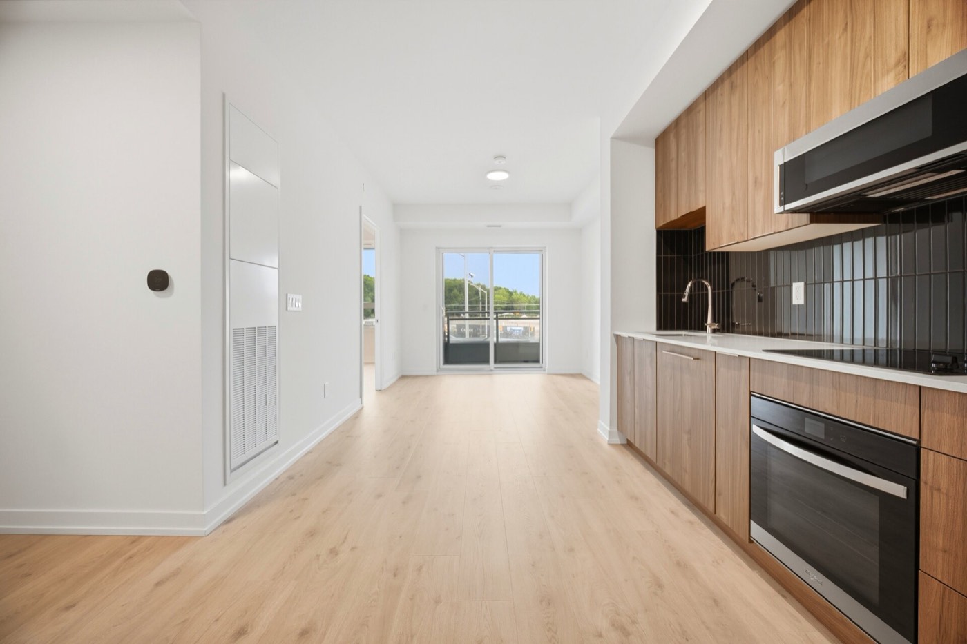 Model 2C living and dining